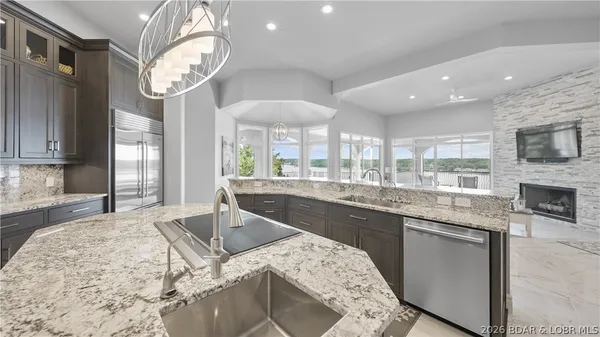 $2,690,000 | 348 Cedar Crest Drive, Lake Ozark, MO 65049