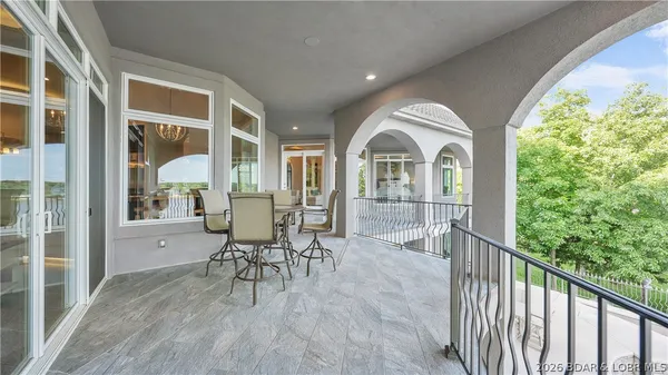 $2,690,000 | 348 Cedar Crest Drive, Lake Ozark, MO 65049