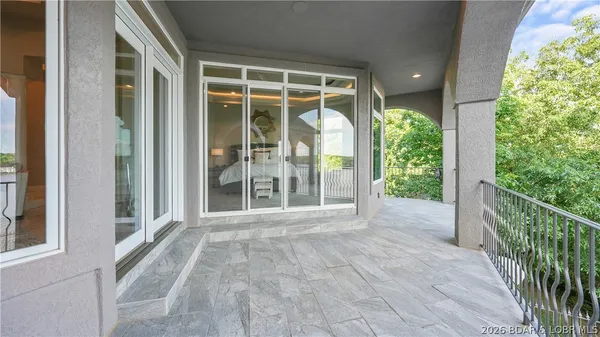 $2,690,000 | 348 Cedar Crest Drive, Lake Ozark, MO 65049