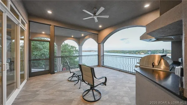 $2,690,000 | 348 Cedar Crest Drive, Lake Ozark, MO 65049
