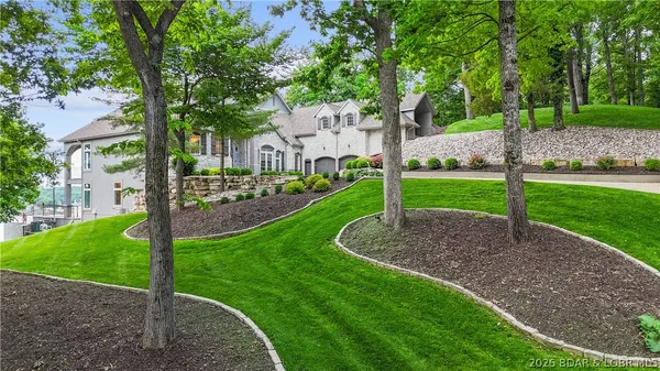 $2,690,000 | 348 Cedar Crest Drive, Lake Ozark, MO 65049