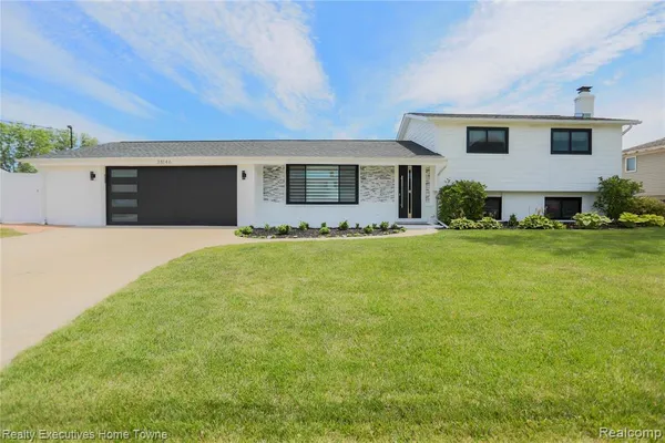 $589,000 | 38146 Mast Street, Harrison Township, MI 48045
