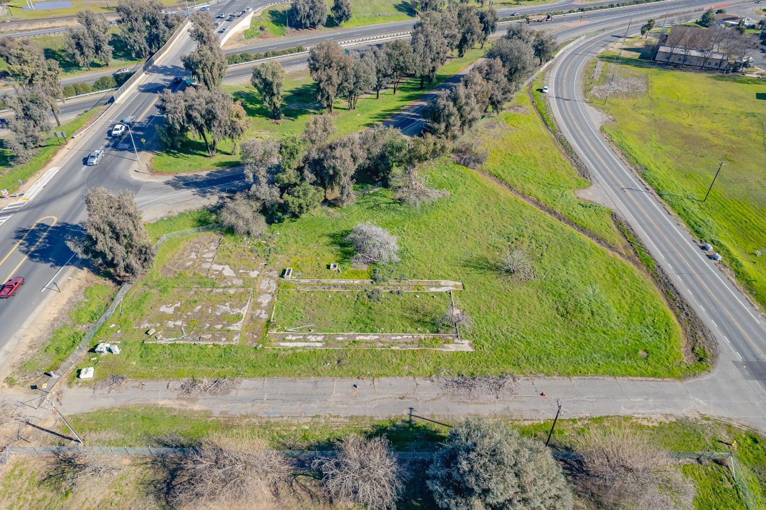 0 Chestnut Road Olivehurst, CA 95961 - Photo 11 of 26 a view of a lake with a yard