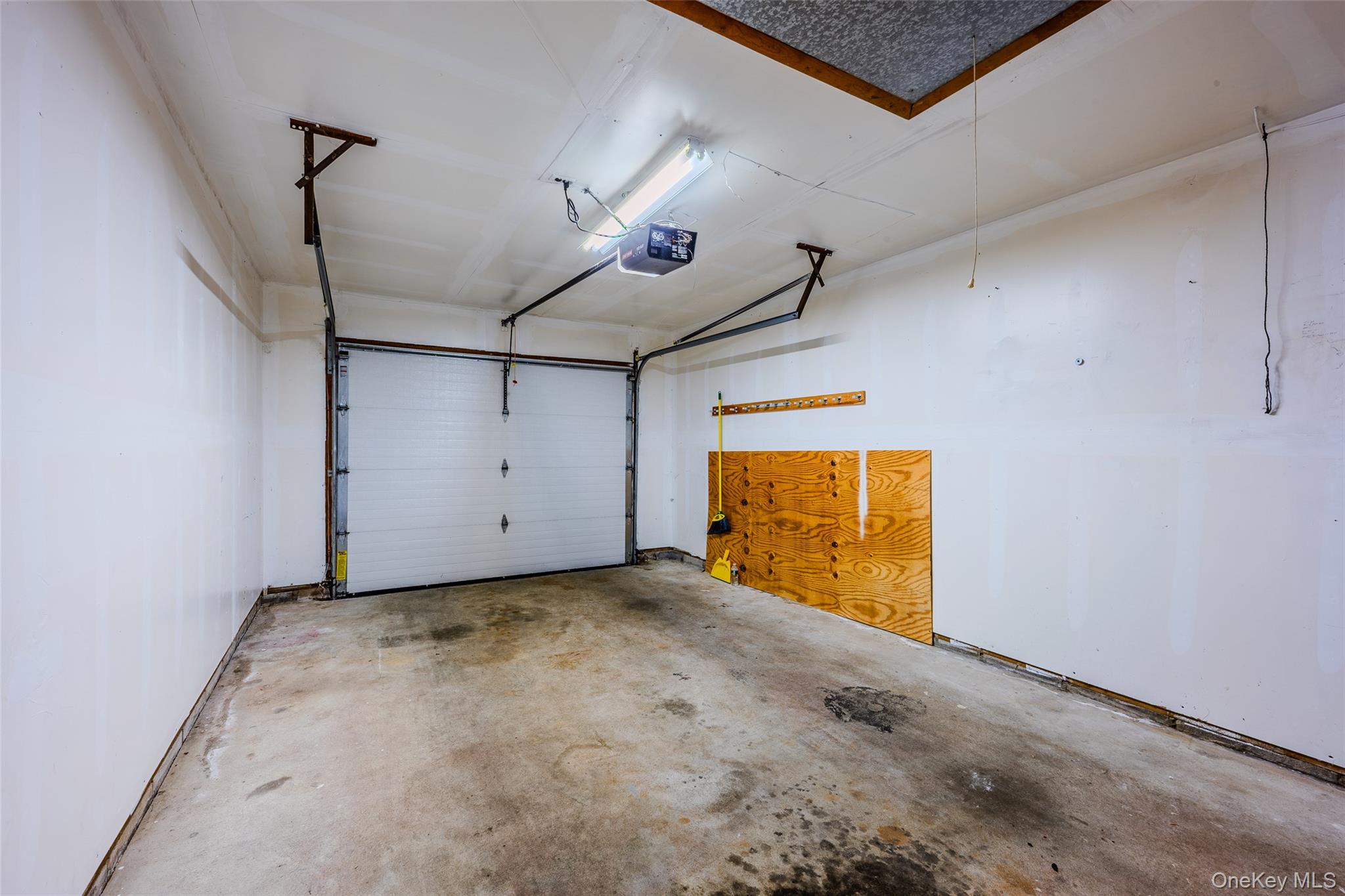 220 Belfast Lane Ridge, NY 11961 - Photo 42 of 44 a view of empty room