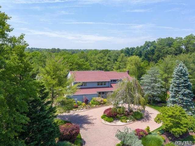 17 Phaetons Drive Melville, NY 11747 - Photo 1 of 1