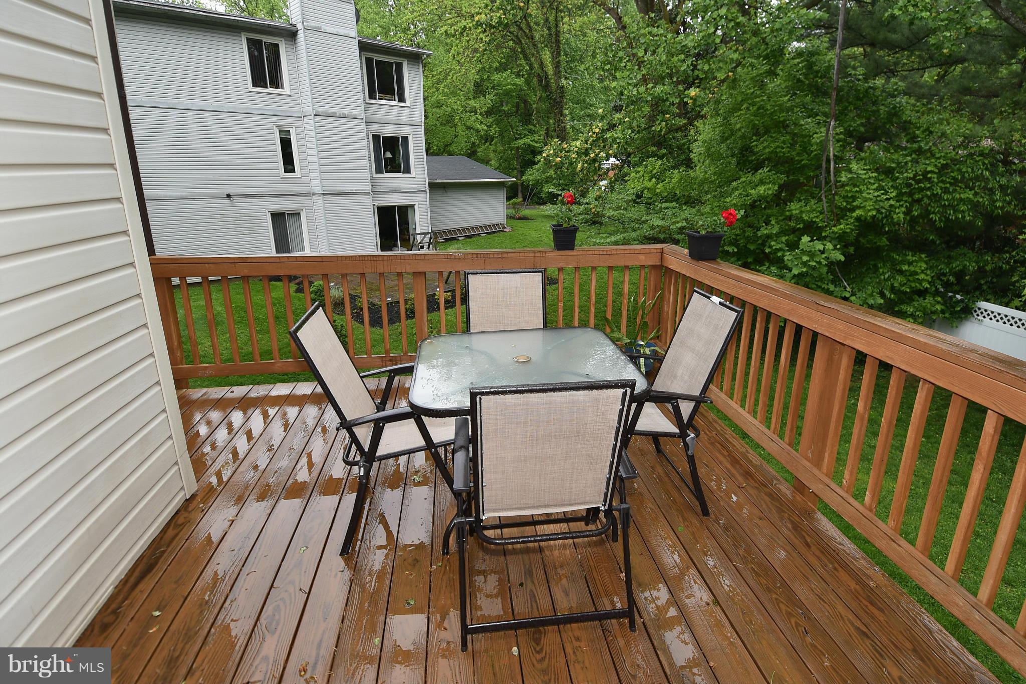 2003 Dundee Road Rockville, MD 20850 - Photo 14 of 30 Rear Deck