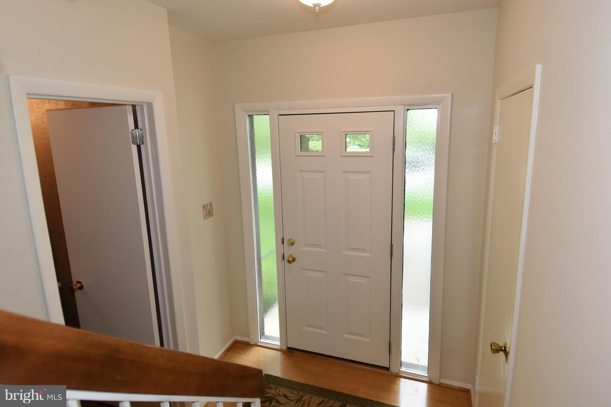 2003 Dundee Road Rockville, MD 20850 - Photo 3 of 30 Entry Foyer