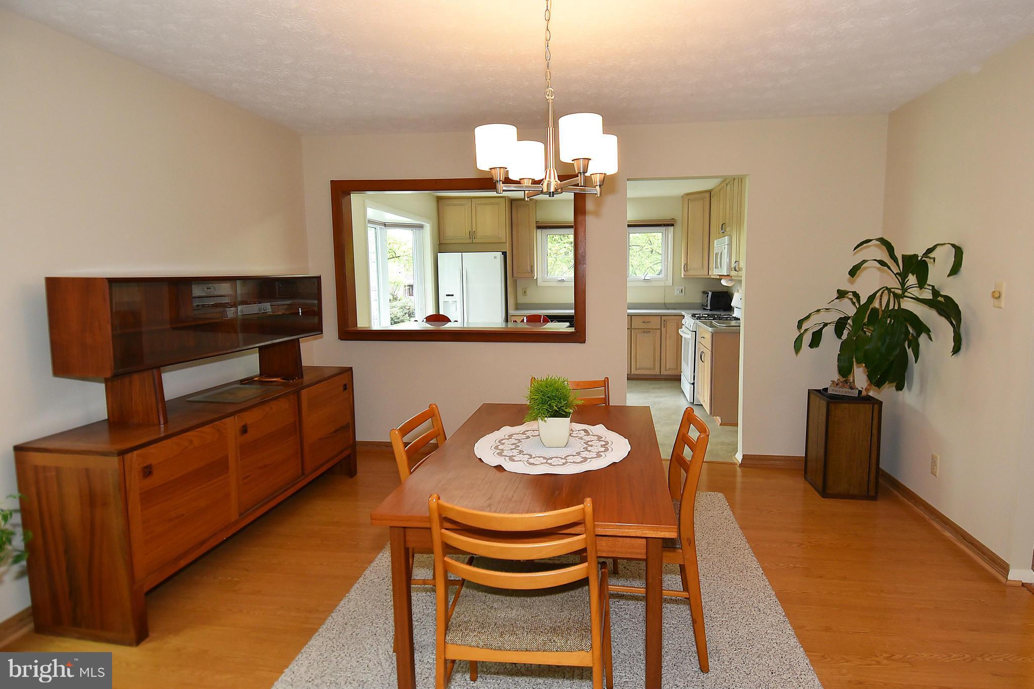 2003 Dundee Road Rockville, MD 20850 - Photo 4 of 30 Dining Room