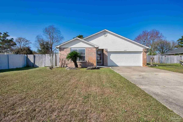 $2,100 | 2227 Parker Pl Court, Navarre, FL 32566