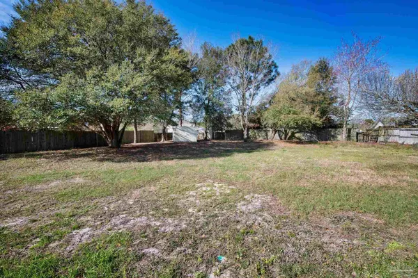 $2,100 | 2227 Parker Pl Court, Navarre, FL 32566