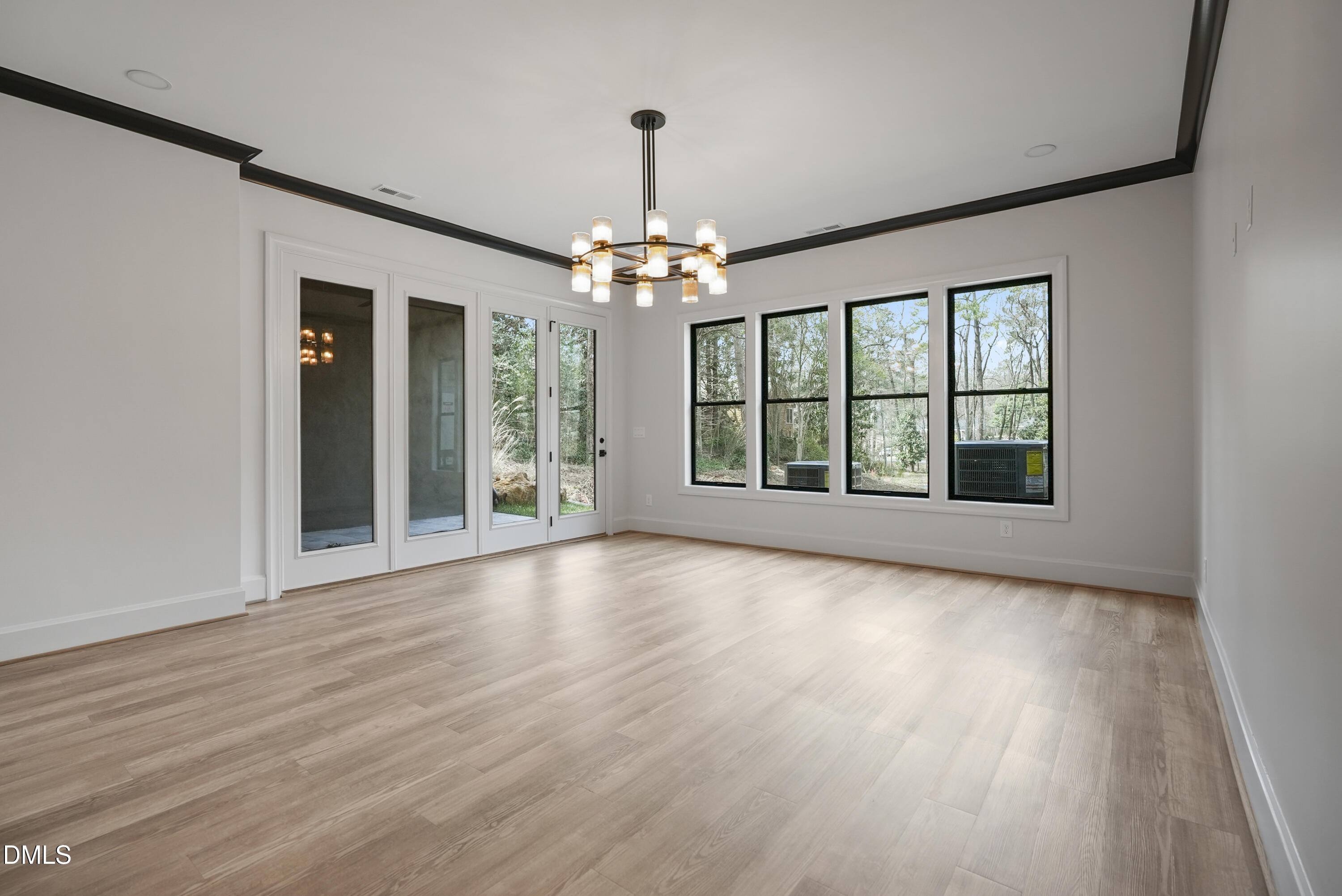2907 Churchill Road Raleigh, NC 27607 - Photo 11 of 92 DSC00207