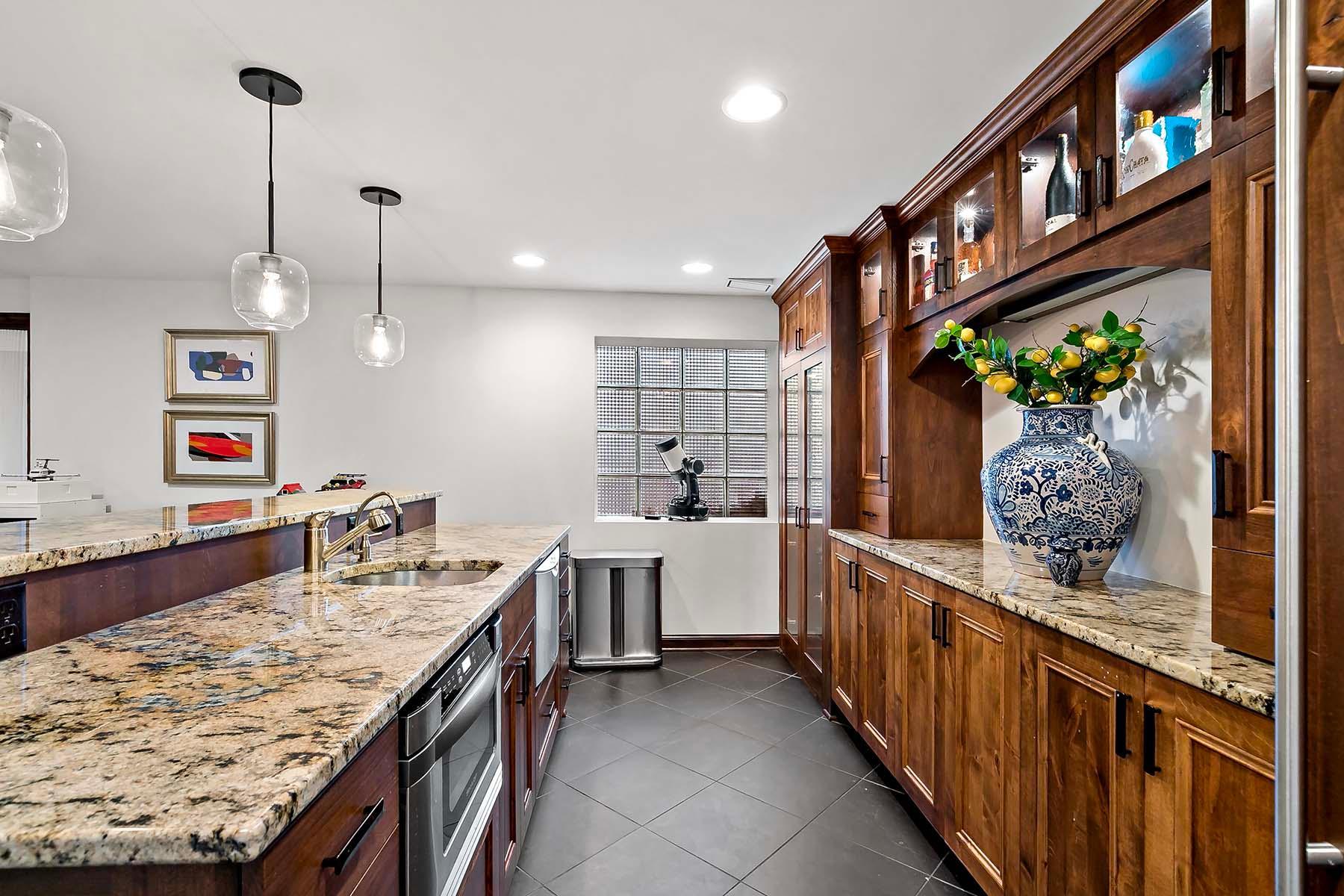 5717 Schaefer Road Edina, MN 55436 - Photo 33 of 41 Gallery Image 33