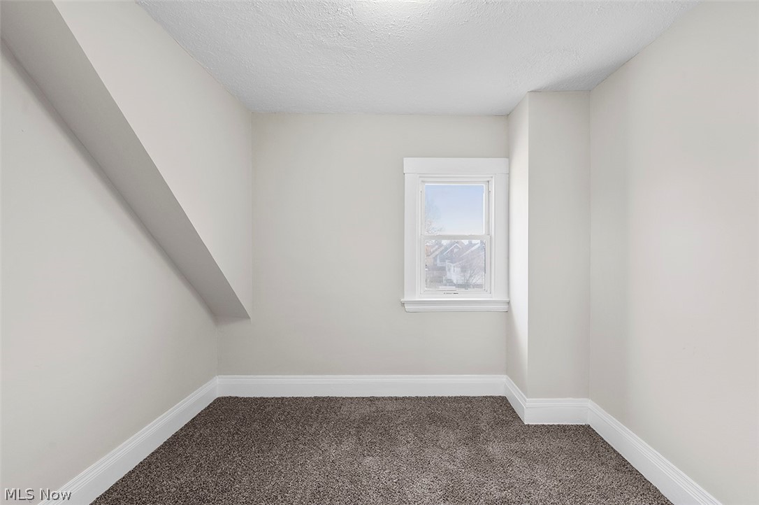 5567 Pearl Road Parma, OH 44129 - Photo 14 of 25