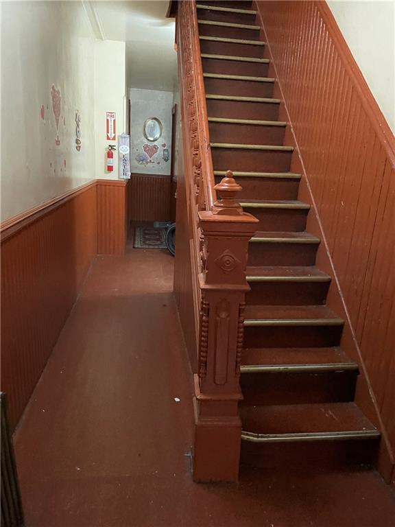 168 Bleecker Street Brooklyn, NY 11221 - Photo 10 of 18 a view of entryway and hall