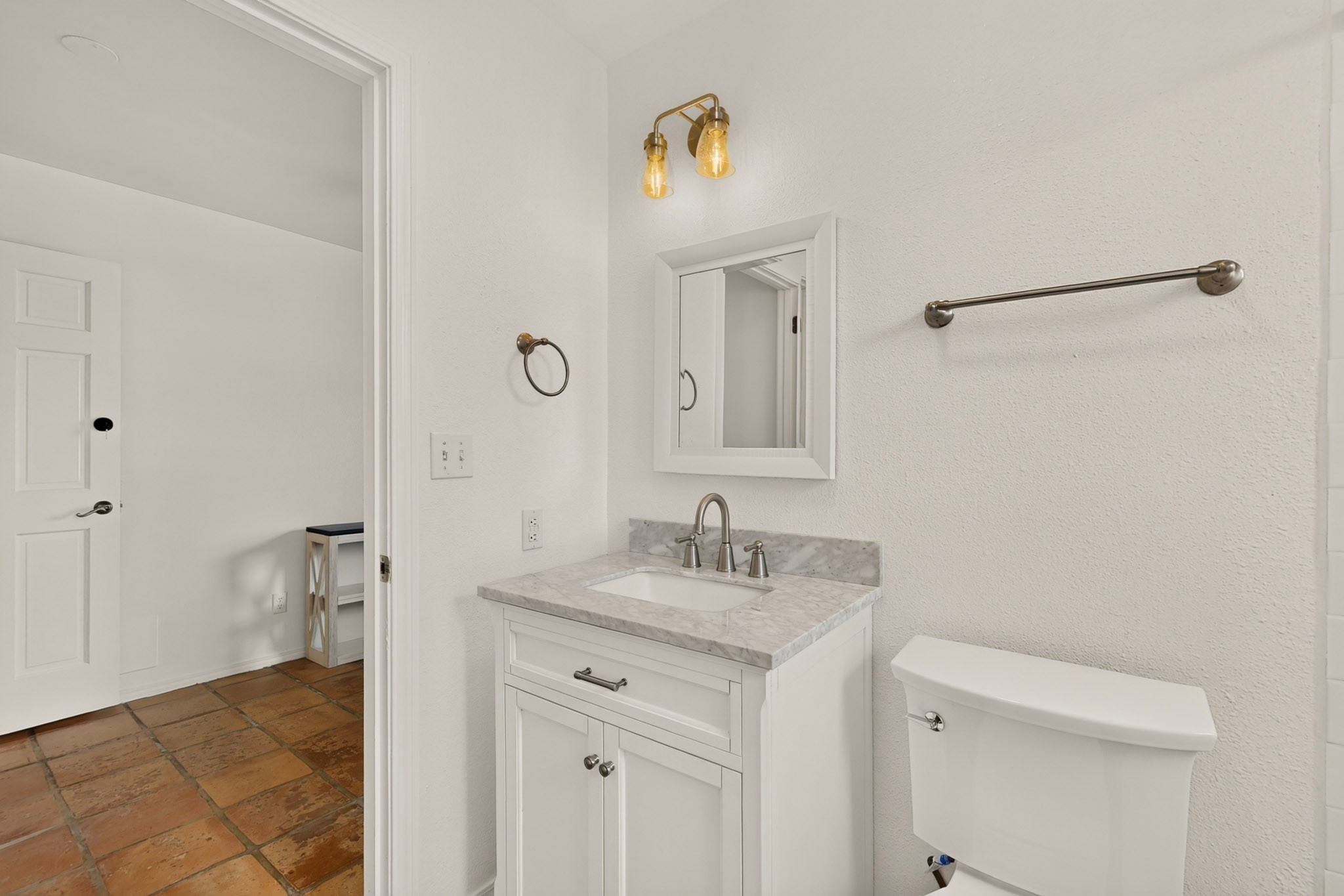 39 Cuesta Road Santa Fe, NM 87508 - Photo 42 of 70 Ensuite Remodeled guest bathroom 3
