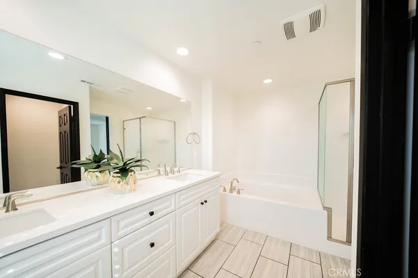 an entryway in a house