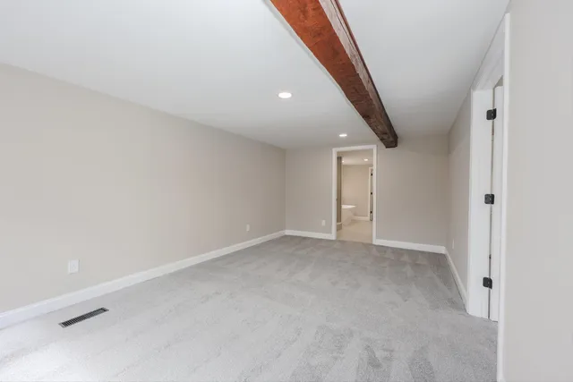 $569,900 | 123 Prospect Hill Road, Hancock, NH 03449