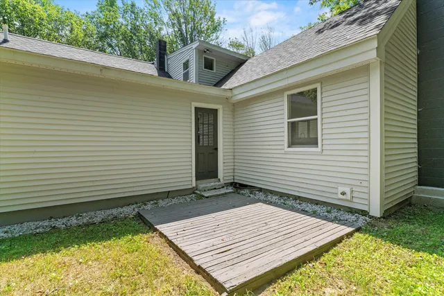 $569,900 | 123 Prospect Hill Road, Hancock, NH 03449