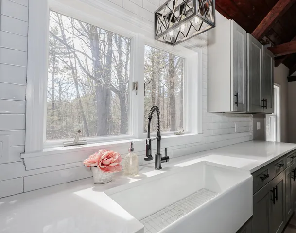 $569,900 | 123 Prospect Hill Road, Hancock, NH 03449