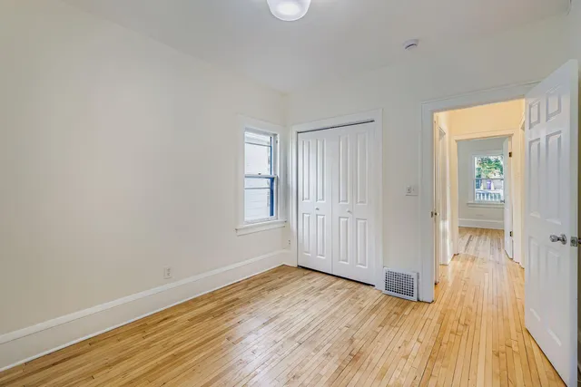 $259,900 | 1683 Minnehaha Avenue East, St. Paul, MN 55106