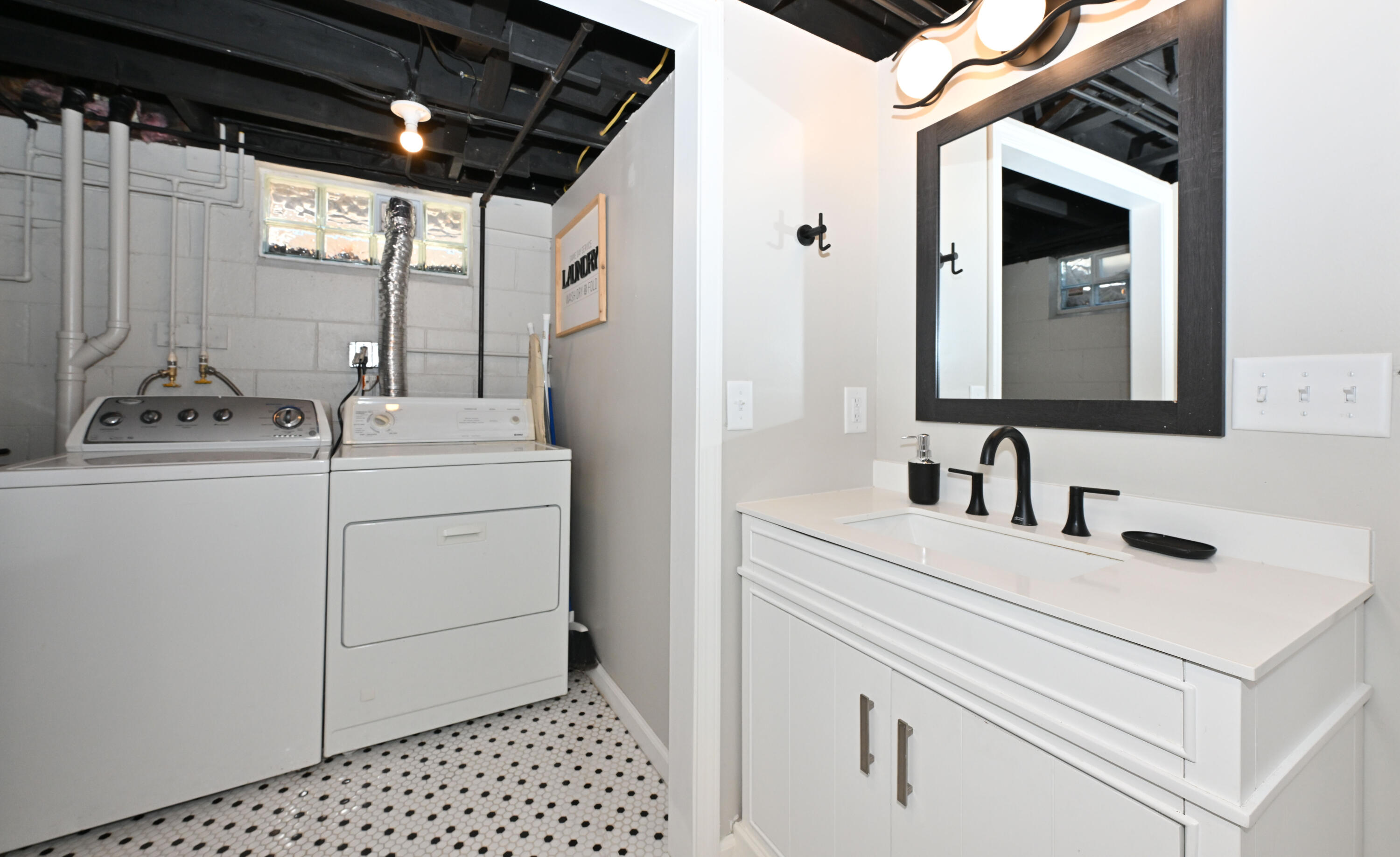 6476 North 84th Street Milwaukee, WI 53224 - Photo 24 of 31 Photo (24)