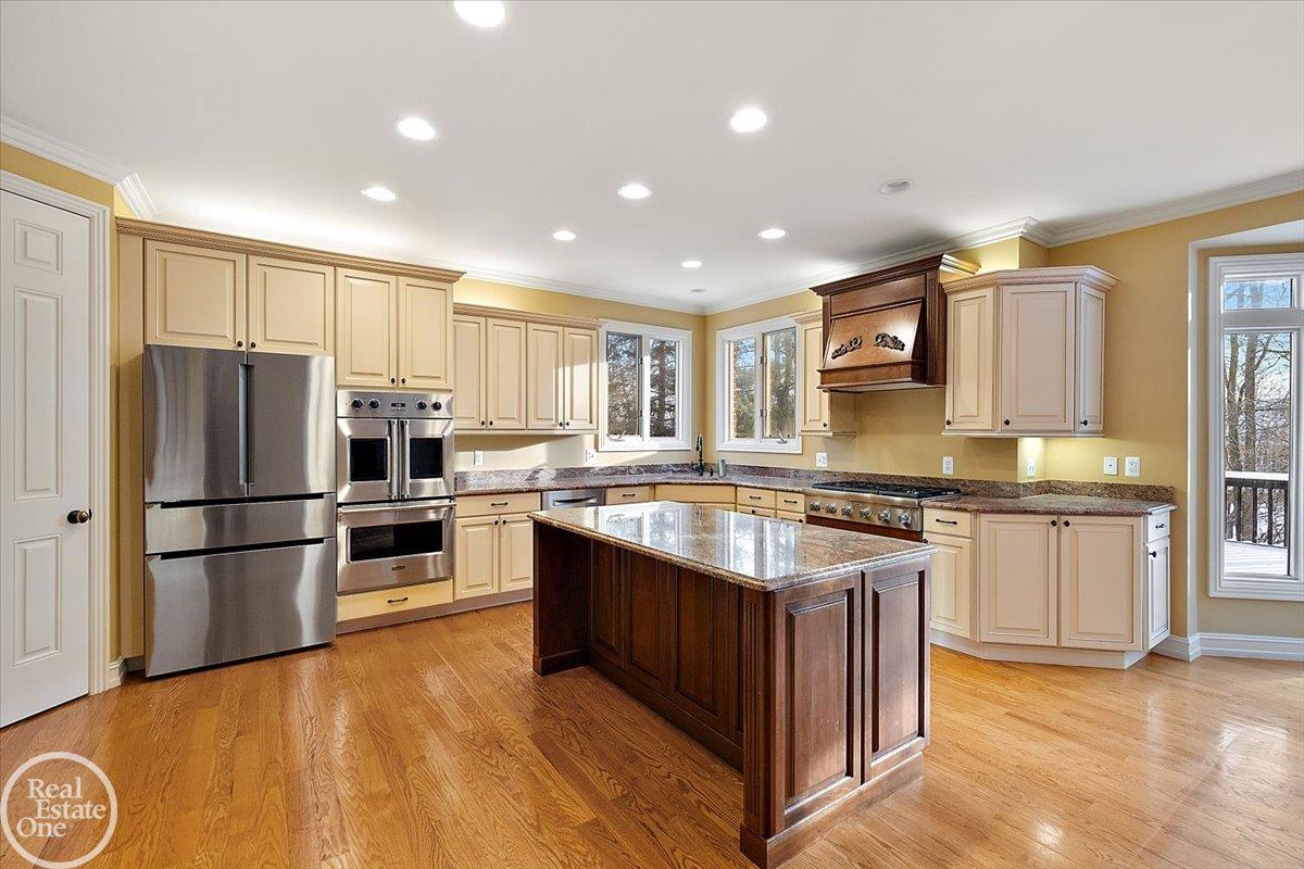 877 Quarry Drive Rochester Hills, MI 48306 - Photo 31 of 86