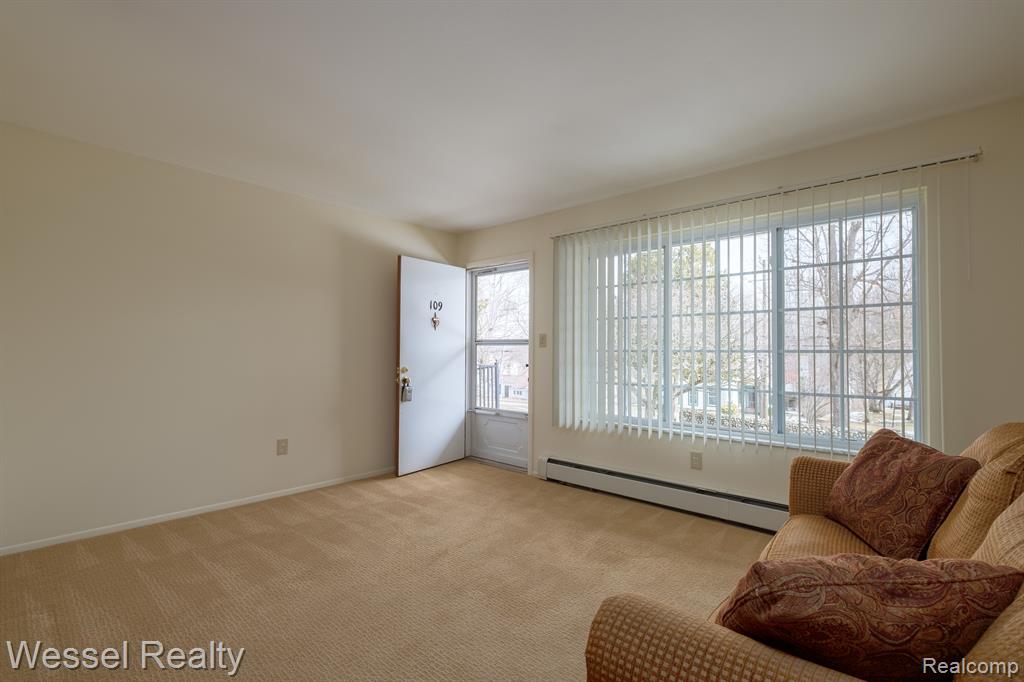 417 Prospect Street, Unit 109 Romeo, MI 48065 - Photo 5 of 22