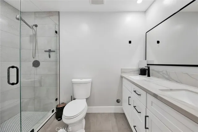 $1,195,000 | 16052-16050 Bahama Street, North Hills, CA 91343