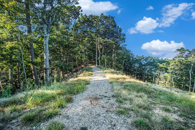 $849,900 | 345 Dunegrass Cir Drive, Saugatuck, MI 49453