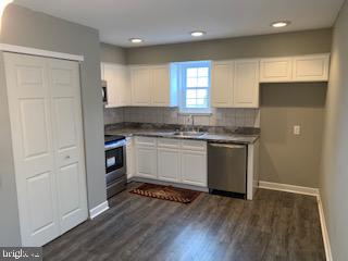 206 Hampshire Road Sicklerville, NJ 08081 - Photo 2 of 13 Gallery Image 2