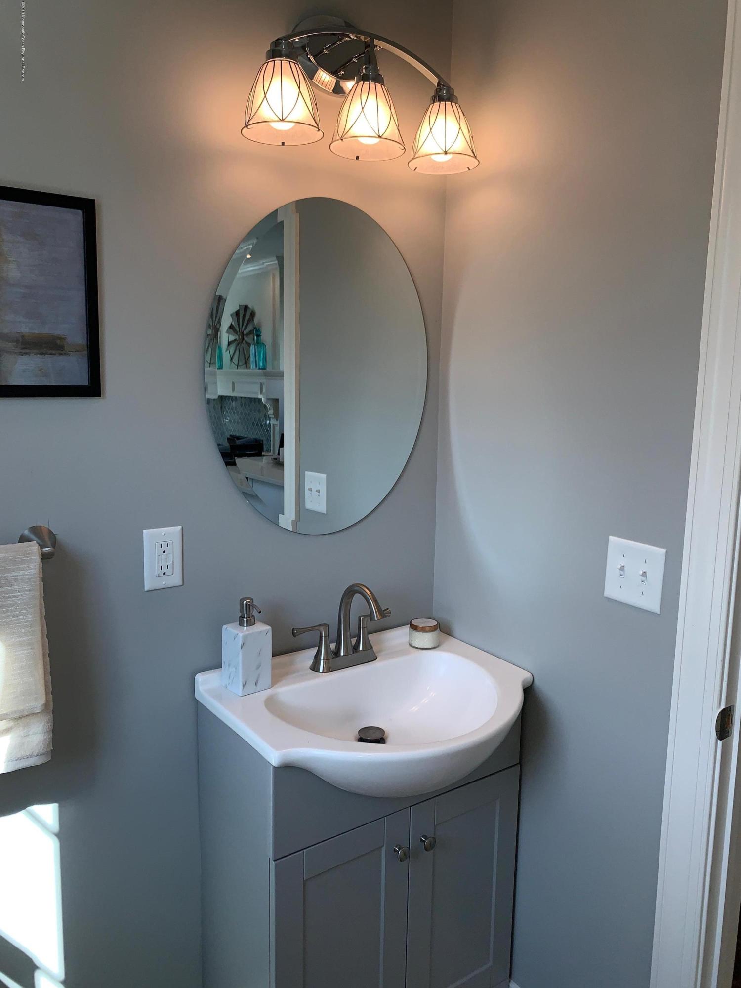 19 Locust Street Highlands, NJ 07732 - Photo 11 of 39 IMG_1016 2