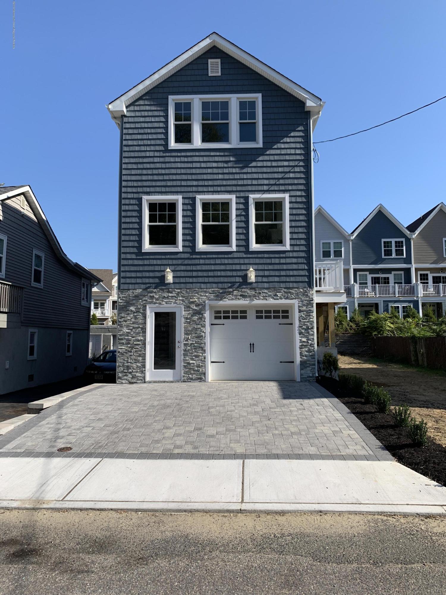 19 Locust Street Highlands, NJ 07732 - Photo 2 of 39 IMG_1416