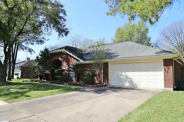 $2,150 | 2323 Manorwood Street, Sugar Land, TX 77478