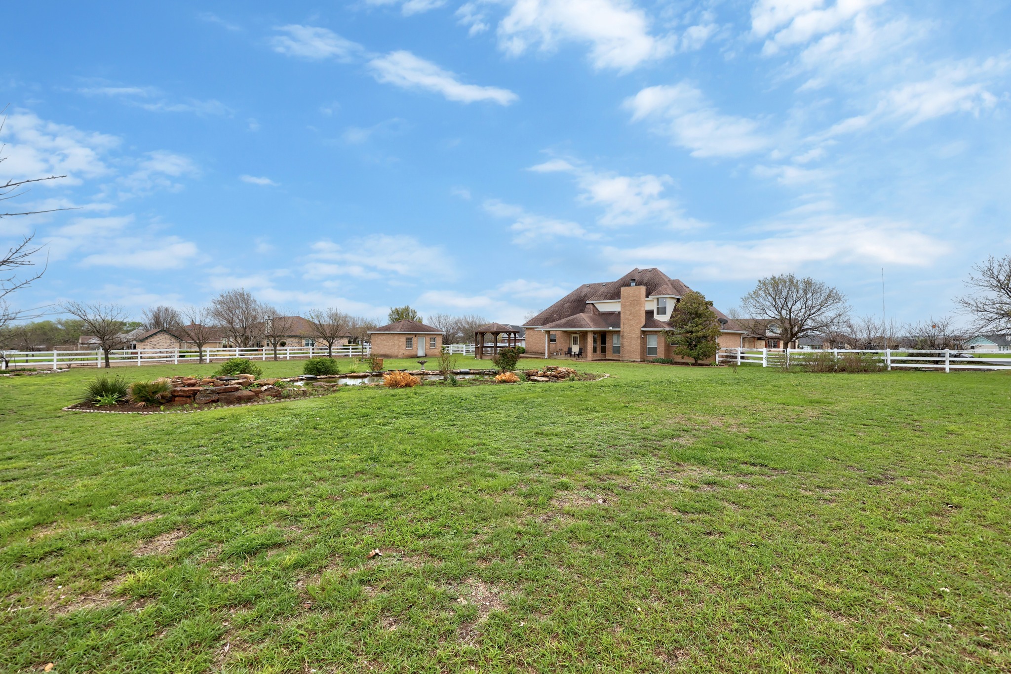 202 High Point Way Georgetown, TX 78626 - Photo 37 of 39 backyard View