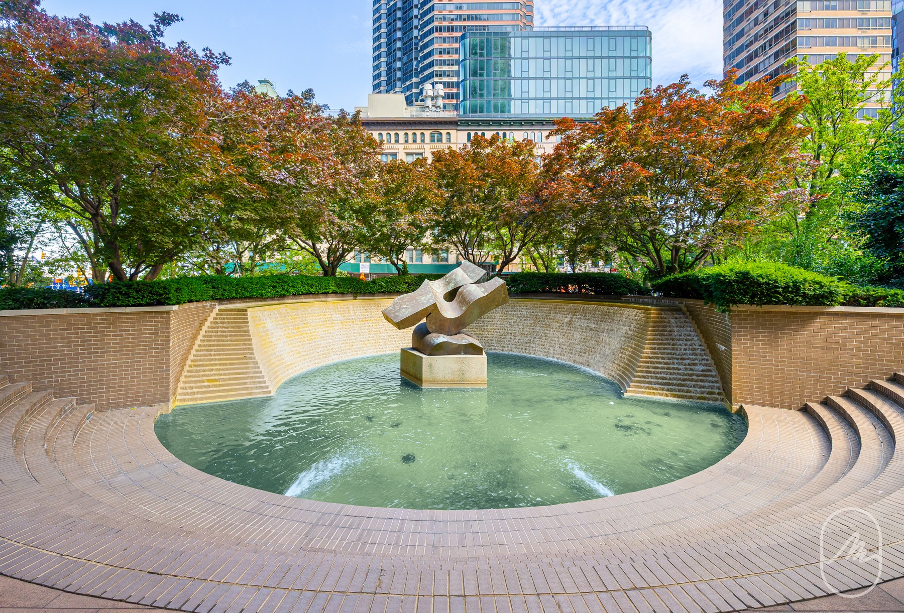 330 East 38th Street, Unit 23Q Manhattan, NY 10016 - Photo 29 of 30 a view of a swimming pool from a lake view