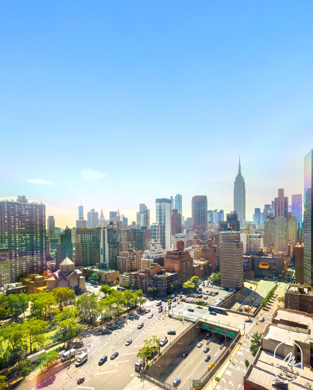 330 East 38th Street, Unit 23Q Manhattan, NY 10016 - Photo 4 of 30 a view of a city