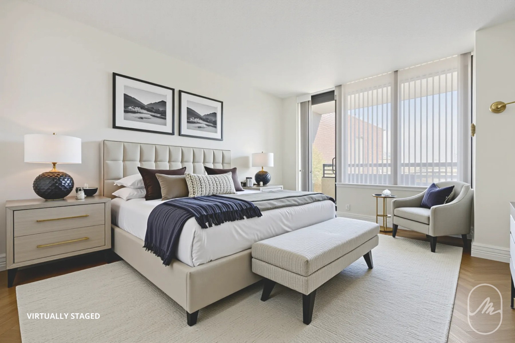 330 East 38th Street, Unit 23Q Manhattan, NY 10016 - Photo 10 of 30 a bedroom with bed and a couch