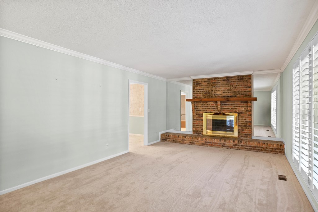 2207 Mathis Lane Dalton, GA 30720 - Photo 7 of 46 Gallery Image 7