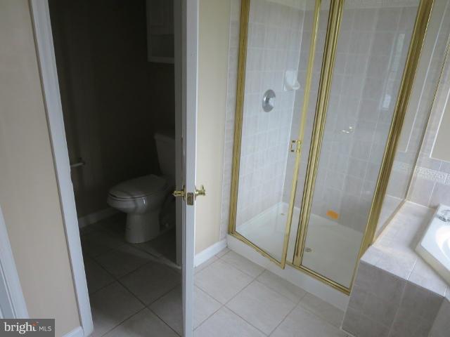 4802 White Marsh Road Baltimore, MD 21237 - Photo 8 of 17 Bath (Master)