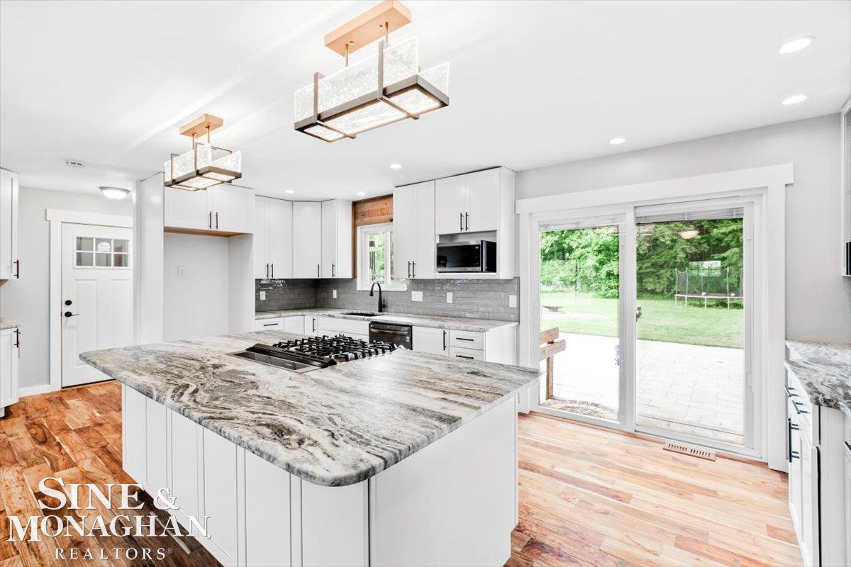 5236 County Line Road New Haven, MI 48048 - Photo 11 of 40 50118143-10.JPG