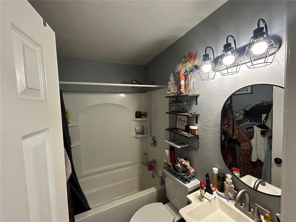 2995 Northeast 97th Street Road Anthony, FL 32617 - Photo 14 of 19