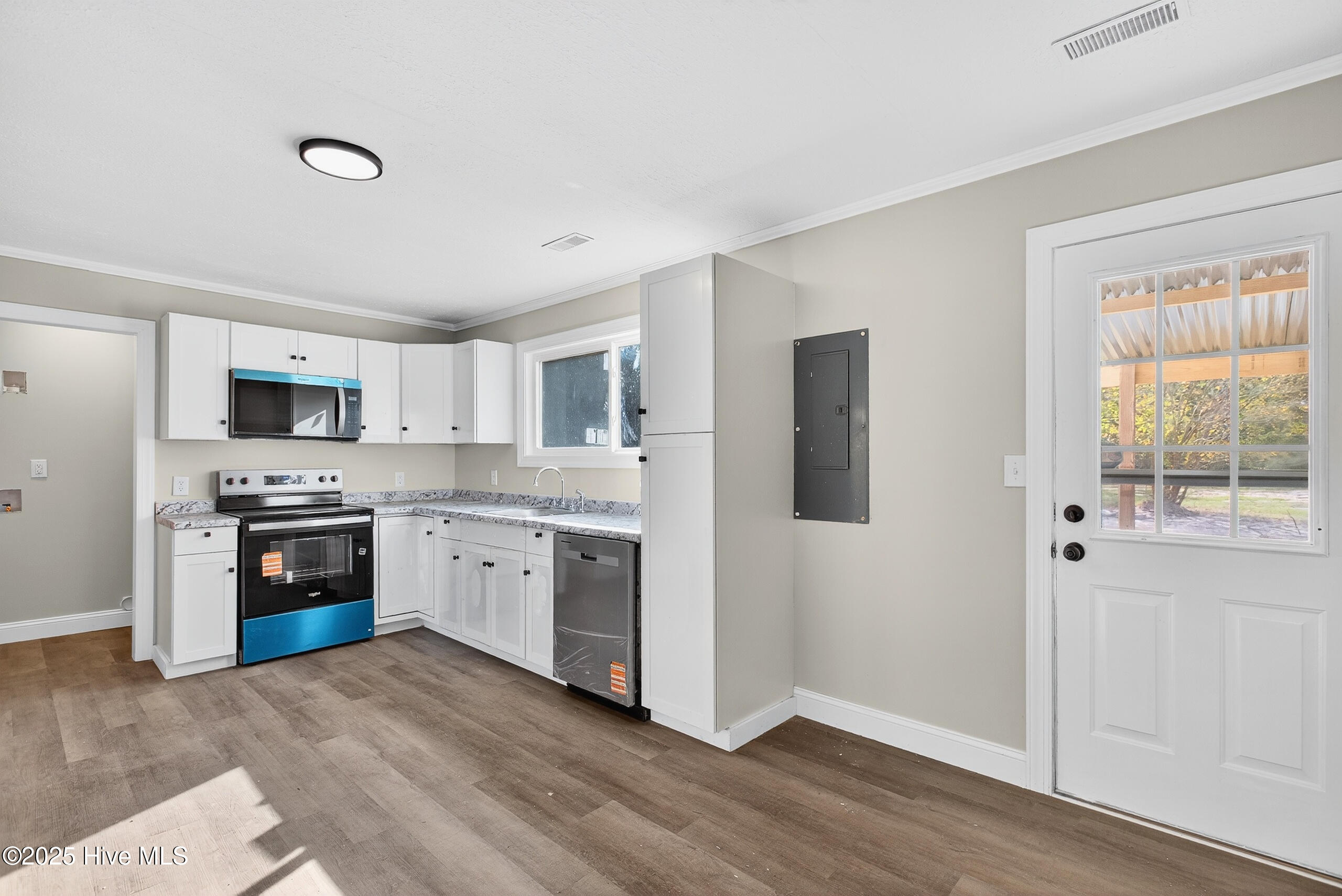 149 Ash Court Hubert, NC 28539 - Photo 7 of 37 07