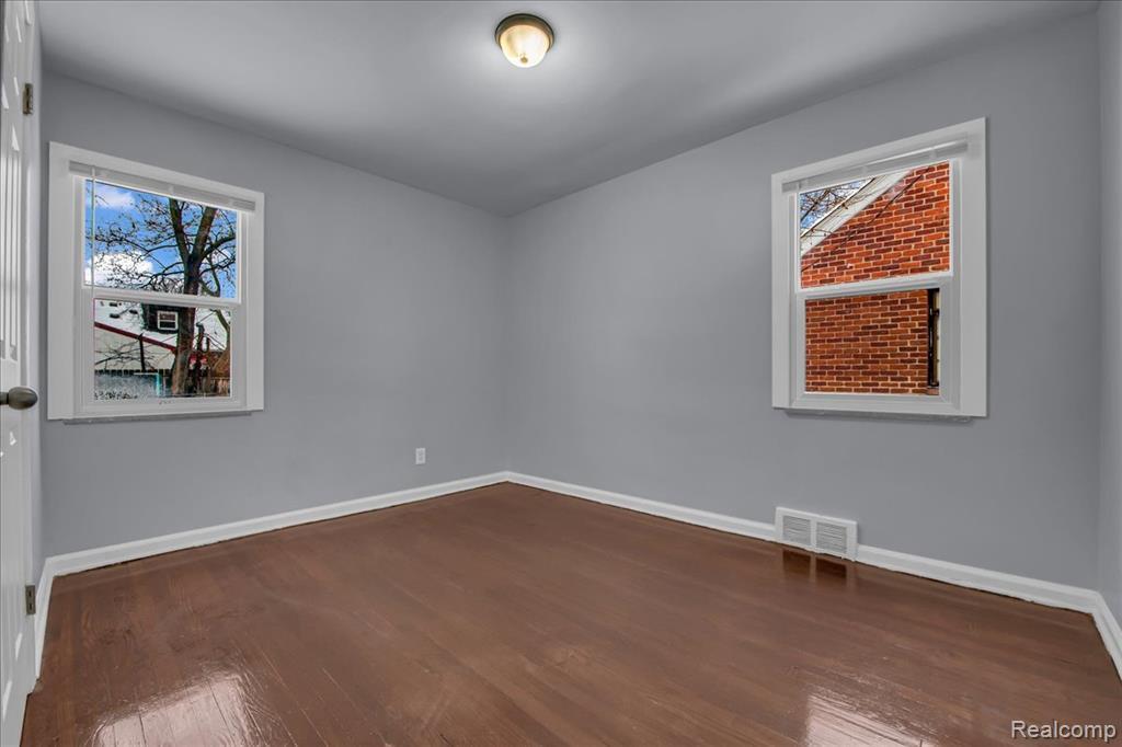 17212 Sunderland Road Detroit, MI 48219 - Photo 15 of 25 GetMedia-14