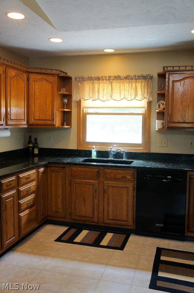 1033 Wall Road Wadsworth, OH 44281 - Photo 12 of 22 Gallery Image 12