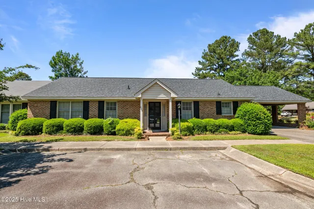 $275,000 | 825 Westminster Lane, Kinston, NC 28501