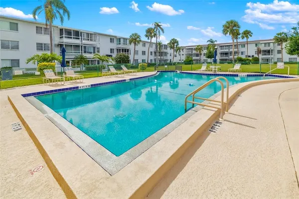 $70,000 | 2053 Canal Drive, Unit L3, Bradenton, FL 34207