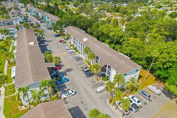 $70,000 | 2053 Canal Drive, Unit L3, Bradenton, FL 34207