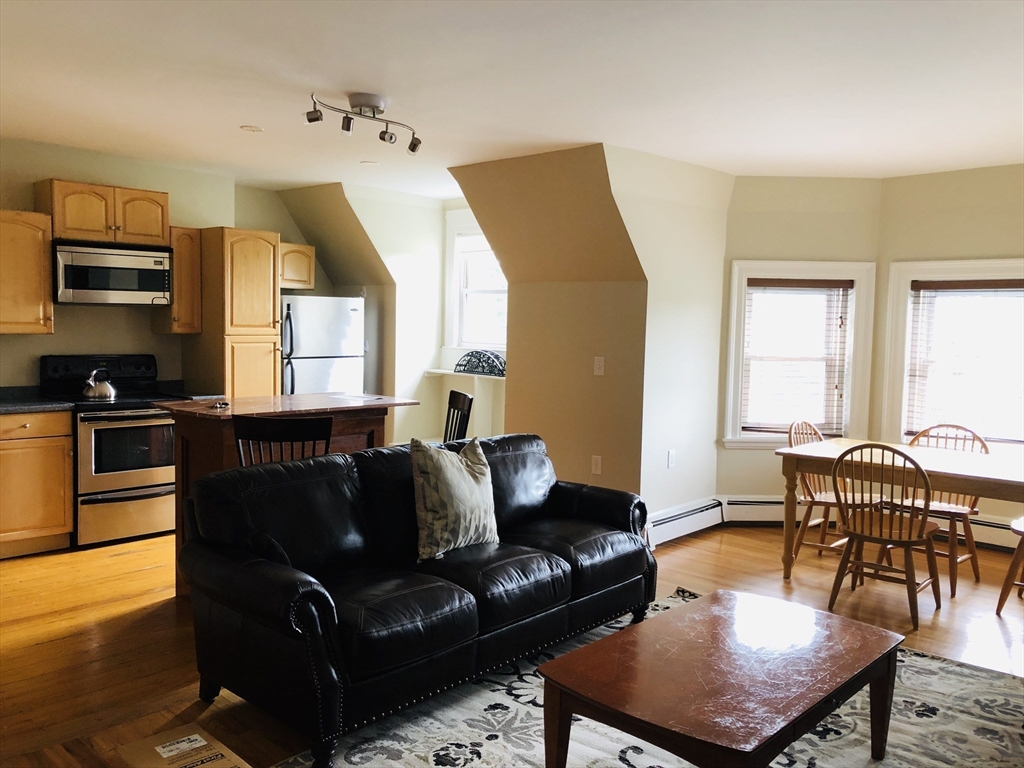 318 Tappan Street, Unit 3 Brookline, MA 02445 - Photo 4 of 16