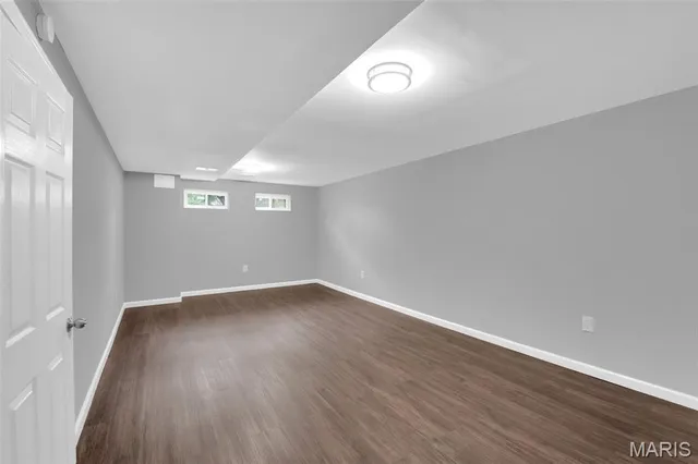 $2,100 | 13351 Hiddencrest Lane, Ballwin, MO 63021