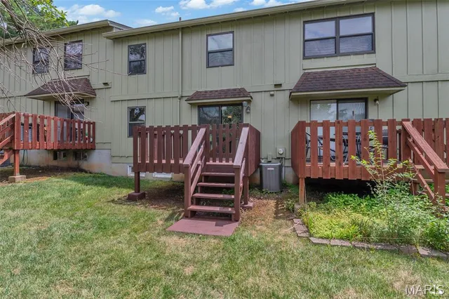 $2,100 | 13351 Hiddencrest Lane, Ballwin, MO 63021